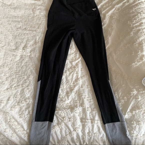 PINK Victoria's Secret Pants - PINK leggings
